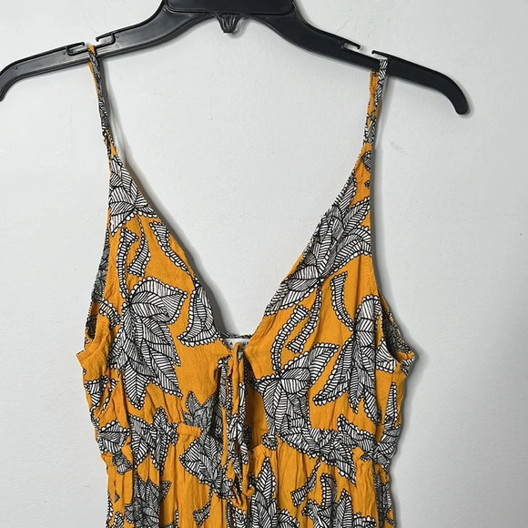 Aila Blue Kiss Kiss Bella Vita Limone Yellow Floral Jumpsuit - Picture 2 of 7